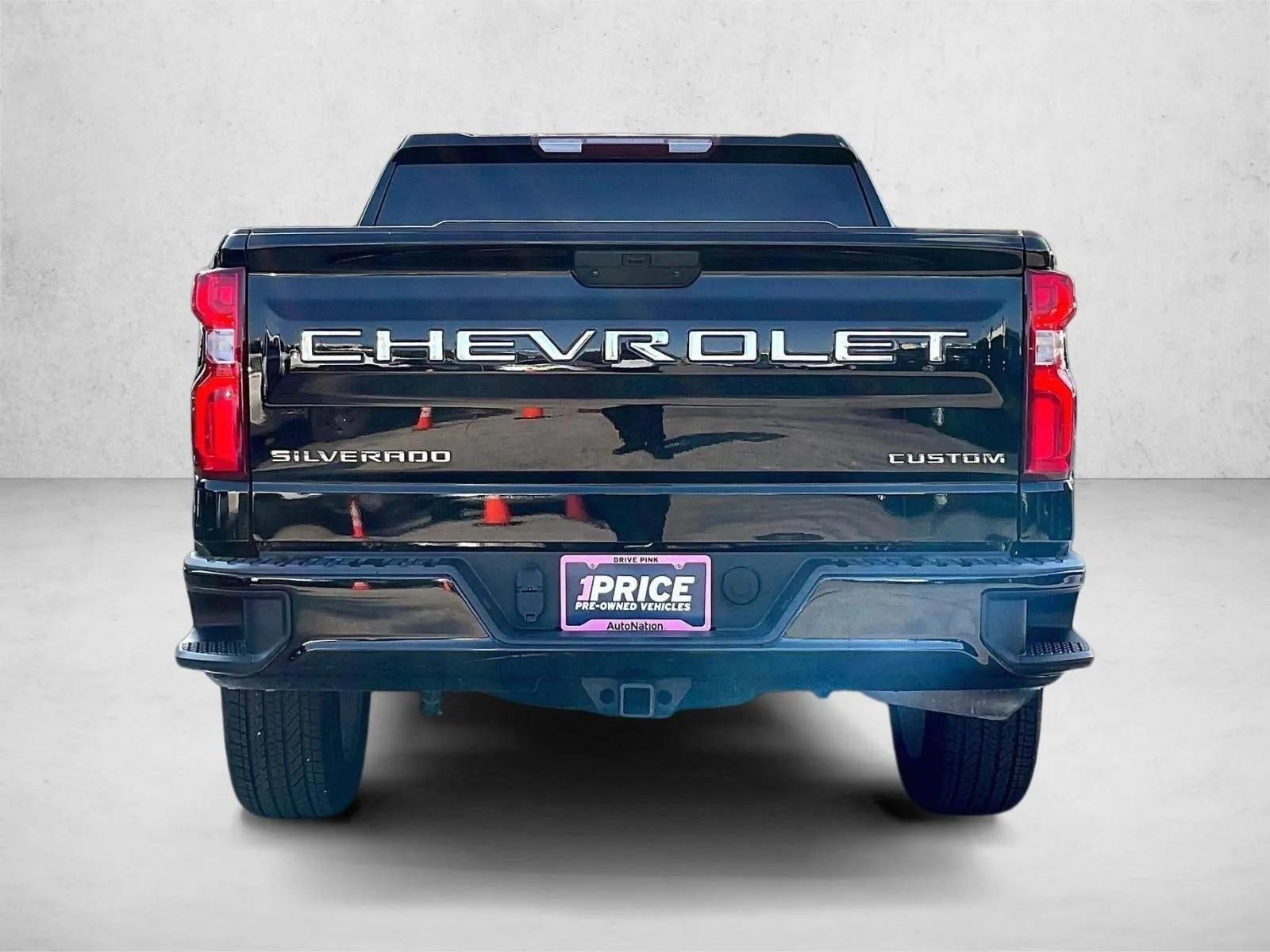 2022 Chevrolet Silverado 1500 LTD Custom photo 4