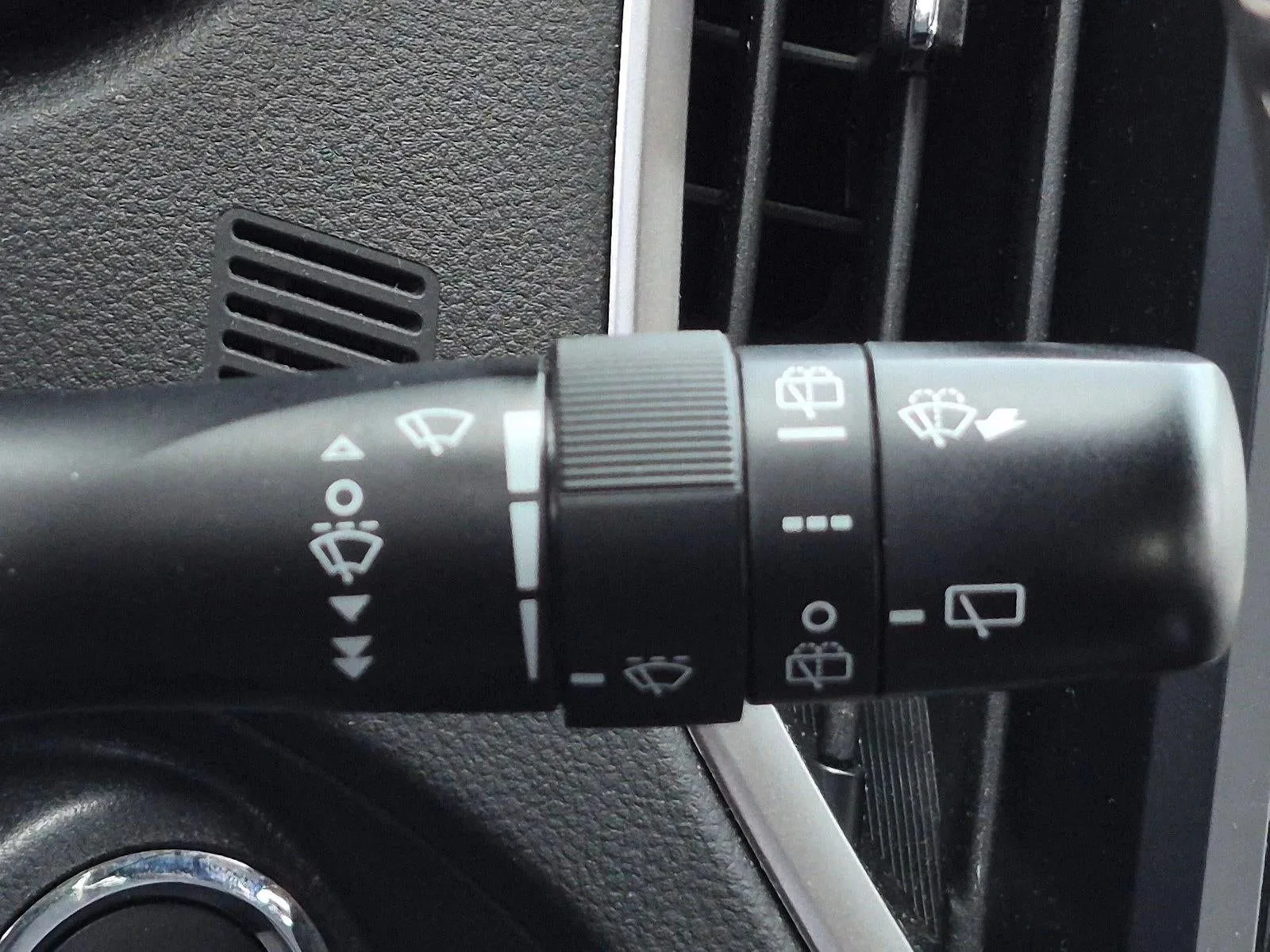 2021 Subaru Forester Limited CVT photo 12