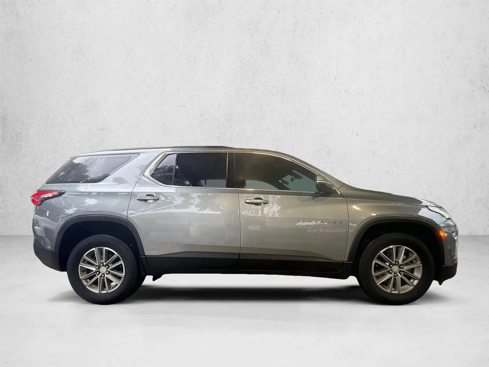 2023 Chevrolet Traverse LT Cloth photo 5