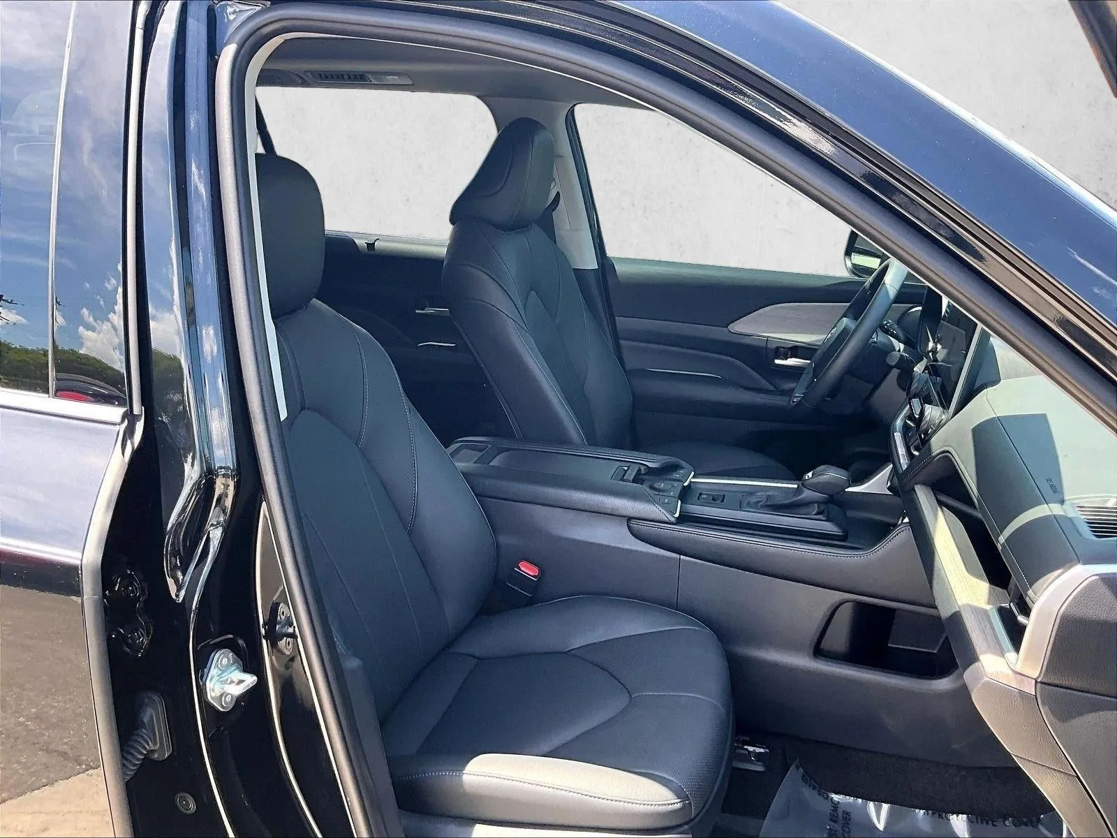 2026 Toyota Grand Highlander Limited photo 9
