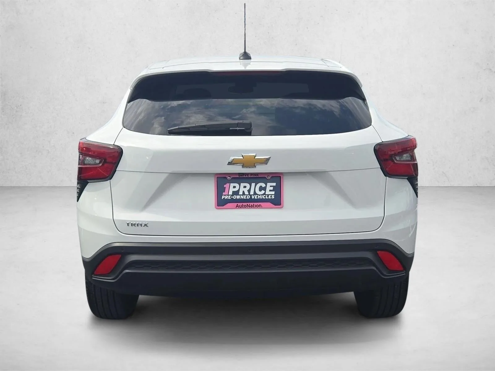 2025 Chevrolet Trax LS photo 7