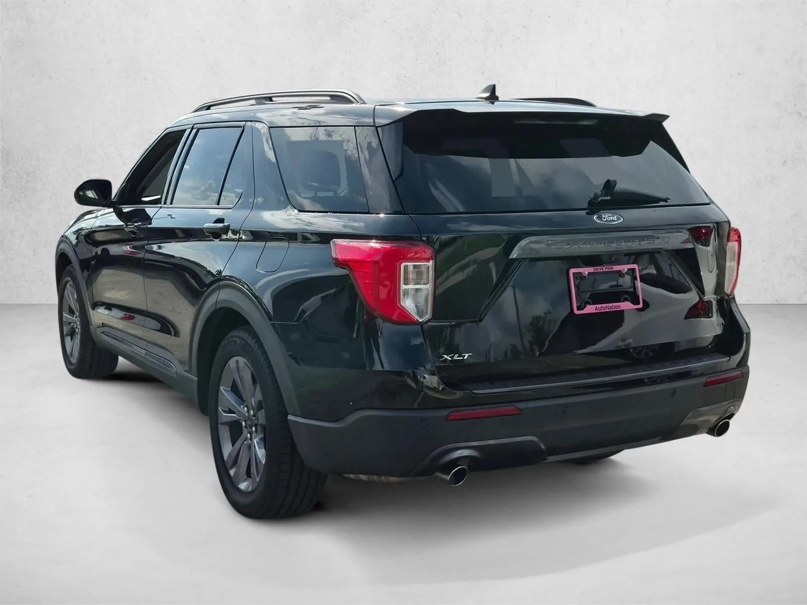 2022 Ford Explorer XLT RWD photo 7