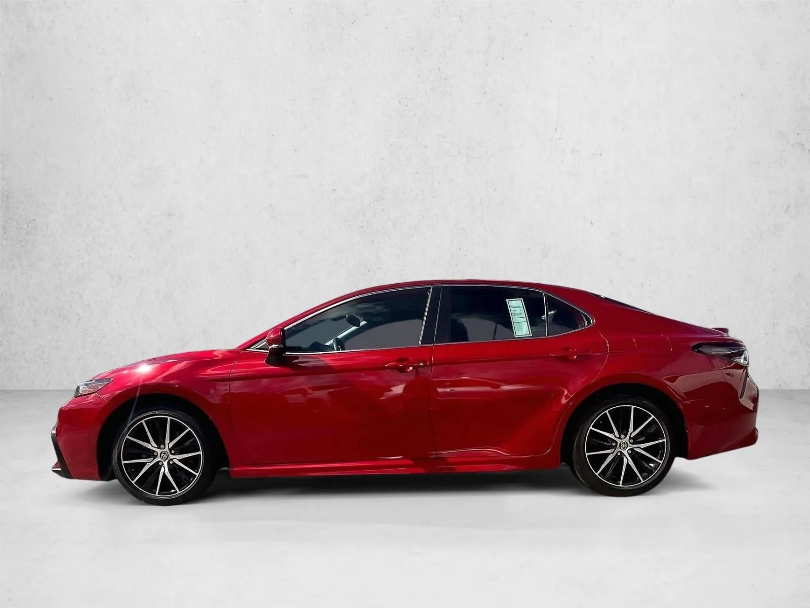 2022 Toyota Camry SE photo 4