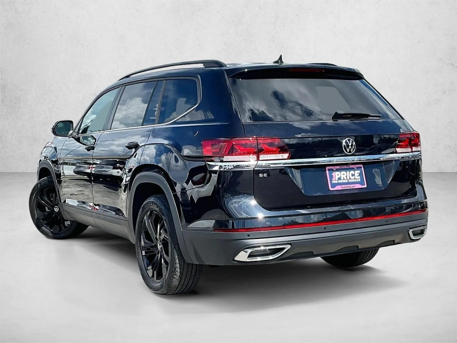 2023 Volkswagen Atlas 2.0T SE w/Technology photo 12