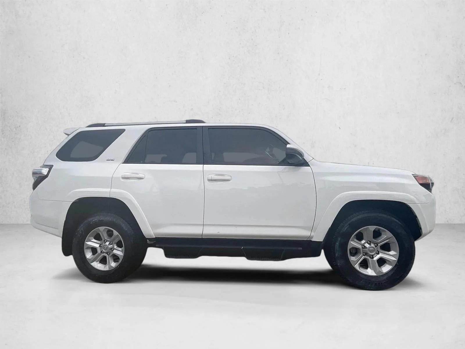 2023 Toyota 4Runner SR5 photo 5