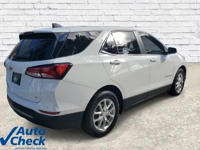 2024 Chevrolet Equinox LT photo 4