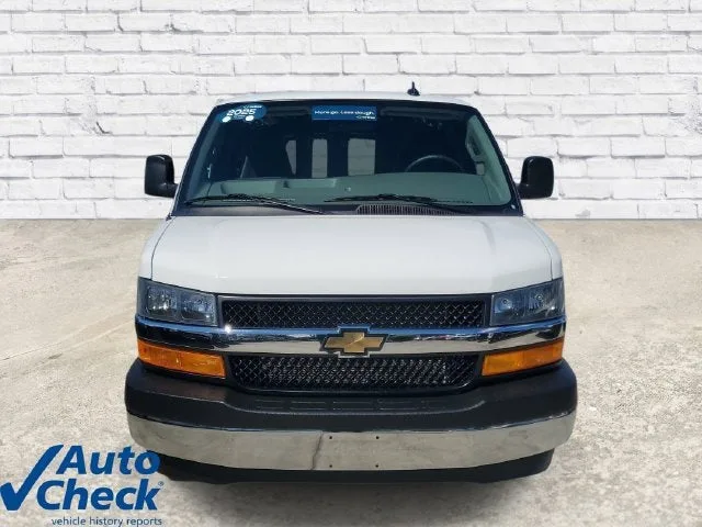 2025 Chevrolet Express Cargo WT photo 6