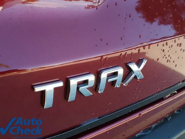 2024 Chevrolet Trax LS photo 9