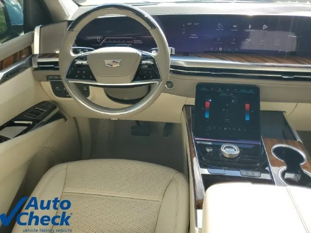 2025 Cadillac Escalade ESV Sport Platinum photo 18