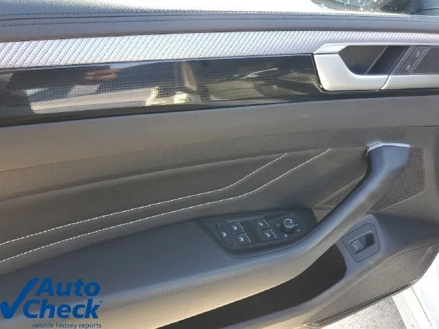 2023 Volkswagen Arteon 2.0T SEL R-Line photo 19