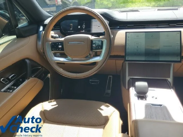 2025 Land Rover Range Rover P530 SE photo 17