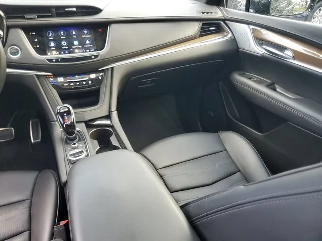 2024 Cadillac XT5 Sport photo 15