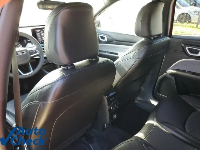 2025 Jeep Compass Latitude 4x4 photo 11