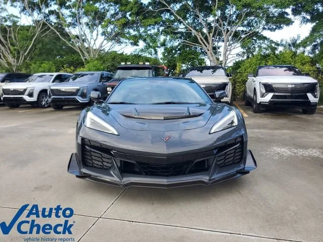2027 Chevrolet Corvette ZR1 1LZ photo 8