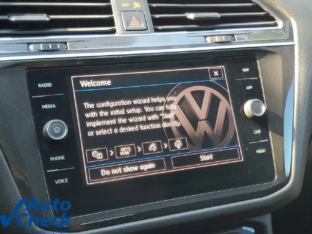 2019 Volkswagen Tiguan 2.0T SEL photo 26