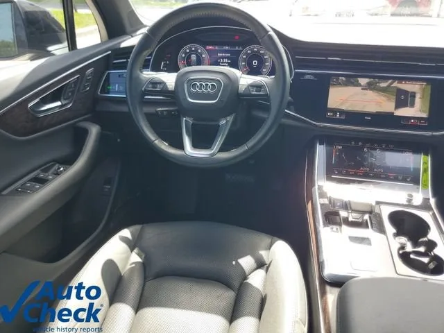 2020 Audi Q7 Prestige photo 17