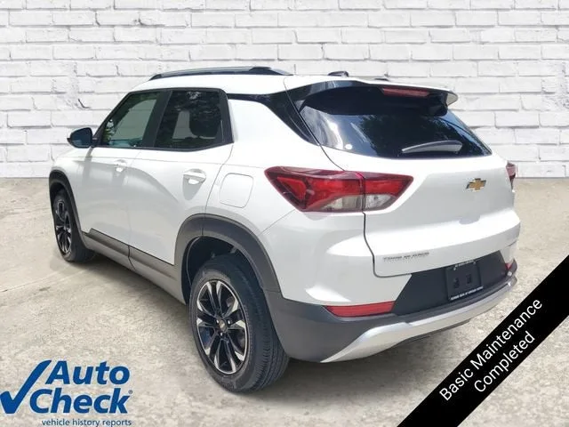 2021 Chevrolet Trailblazer LT photo 2