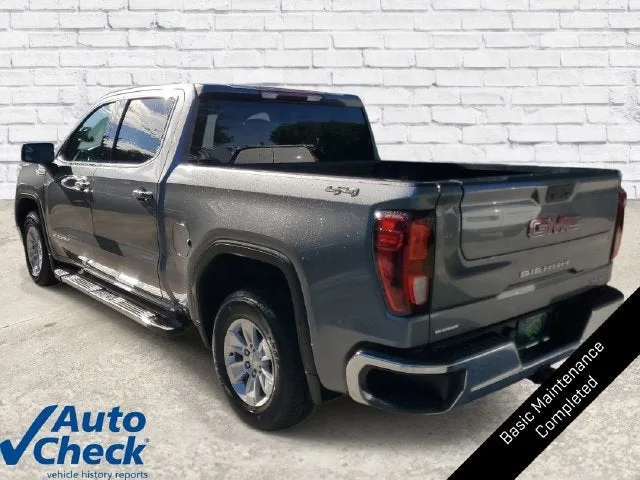 2022 GMC Sierra 1500 Limited SLE photo 2