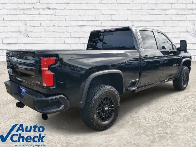 2024 Chevrolet Silverado 2500 HD ZR2 photo 4
