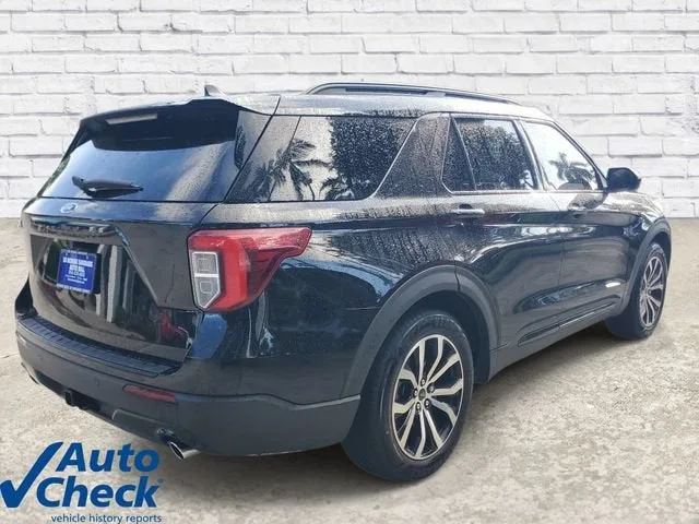 2022 Ford Explorer ST-Line photo 4