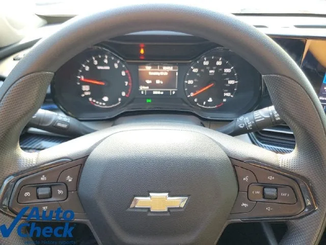2024 Chevrolet Trax LS photo 20
