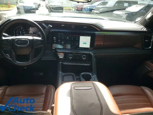 2025 GMC Sierra 2500 HD Denali Ultimate photo 14