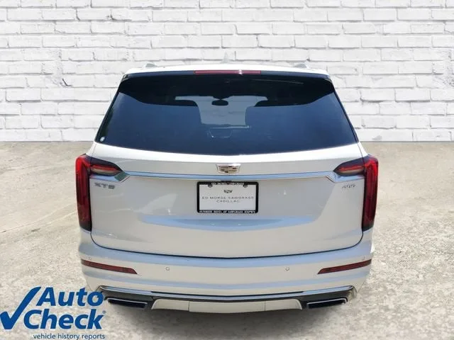 2021 Cadillac XT6 Premium Luxury photo 3