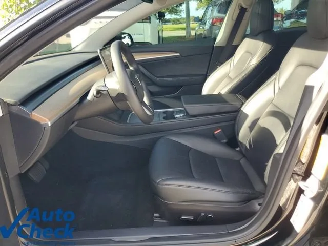 2022 Tesla Model 3 Long Range photo 16