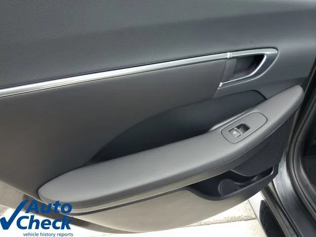 2023 Hyundai Sonata SEL photo 12