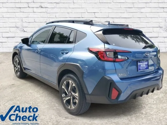 2024 Subaru Crosstrek Premium photo 2