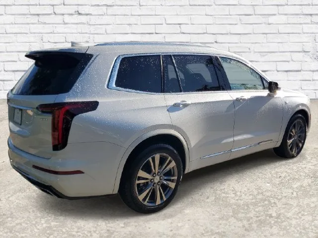 2025 Cadillac XT6 Premium Luxury photo 4