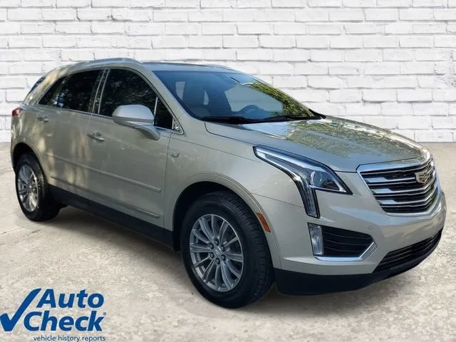 2017 Cadillac XT5 Luxury FWD photo 5