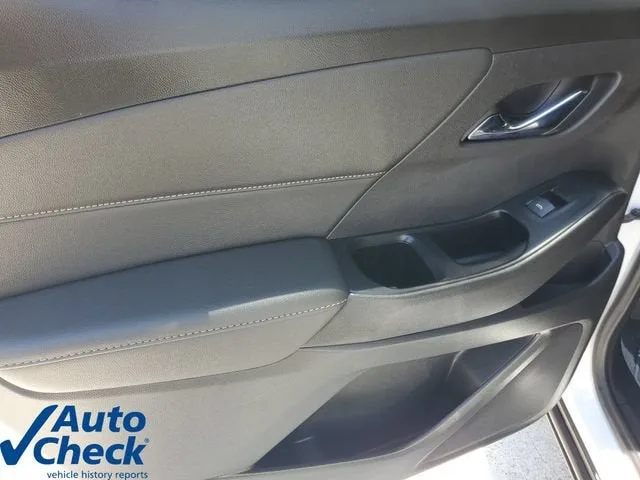 2023 Chevrolet Traverse LT Leather photo 15