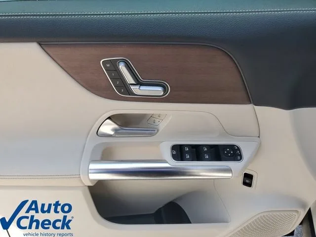 2023 Mercedes-Benz GLA GLA 250 photo 18