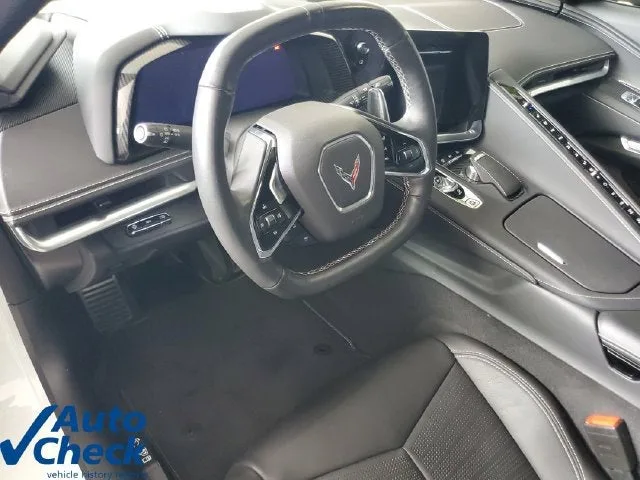 2021 Chevrolet Corvette Stingray 2LT photo 13