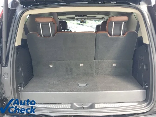 2020 Cadillac Escalade Luxury photo 9