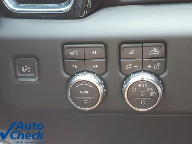 2024 GMC Sierra 2500 HD Denali photo 30