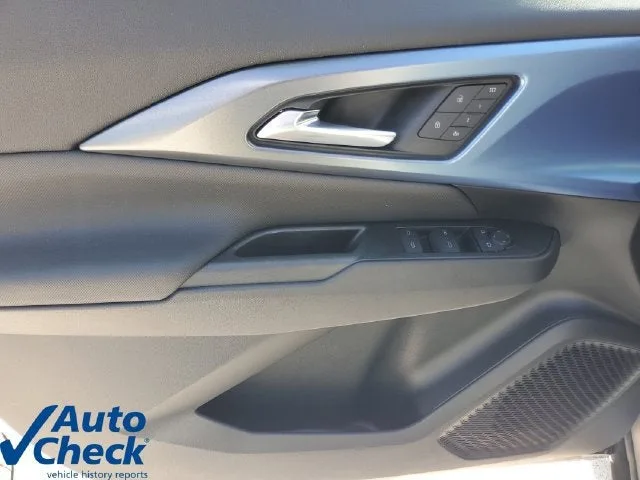2024 Chevrolet Equinox EV 3LT photo 18