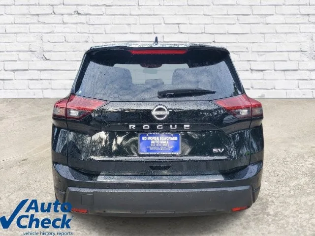 2024 Nissan Rogue SV FWD photo 3