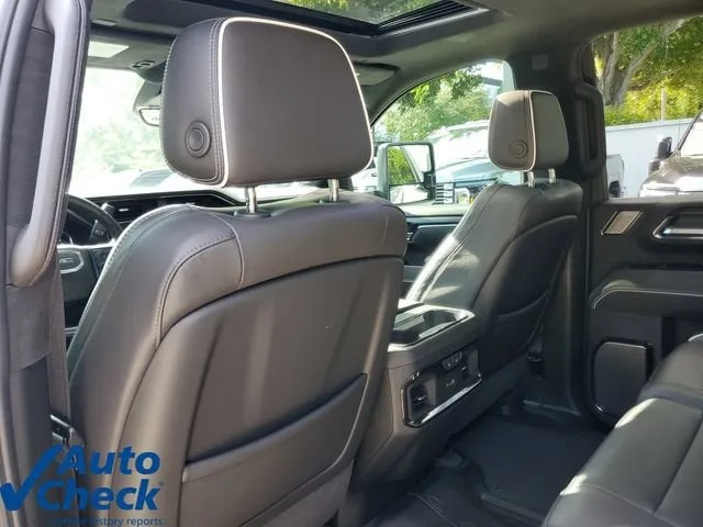 2024 GMC Sierra 2500 HD AT4X photo 11