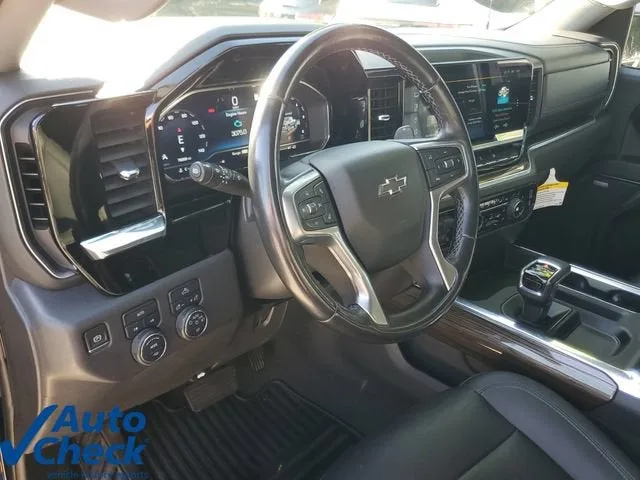 2022 Chevrolet Silverado 1500 RST photo 17