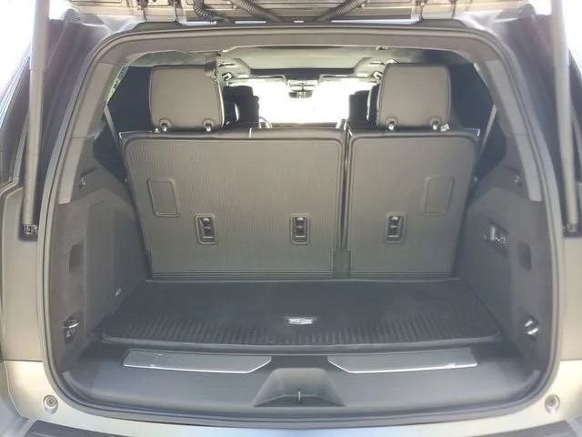 2026 Cadillac Escalade V-Series photo 9