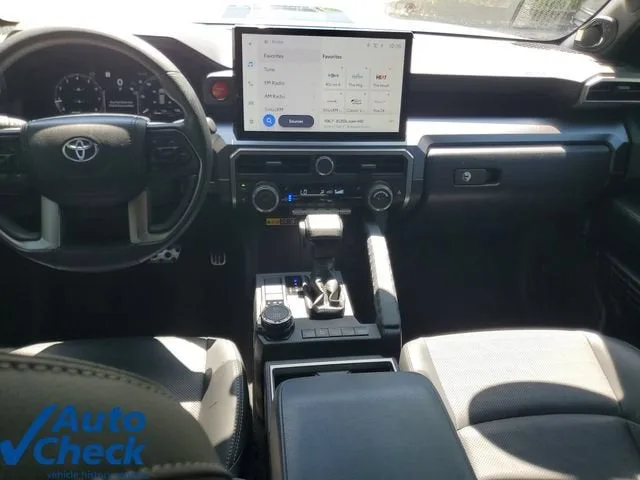2025 Toyota 4Runner SR5 photo 16