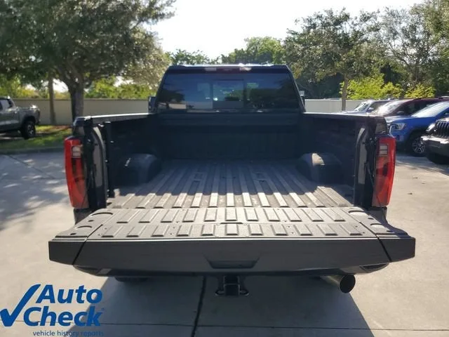 2025 GMC Sierra 2500 HD Denali photo 11