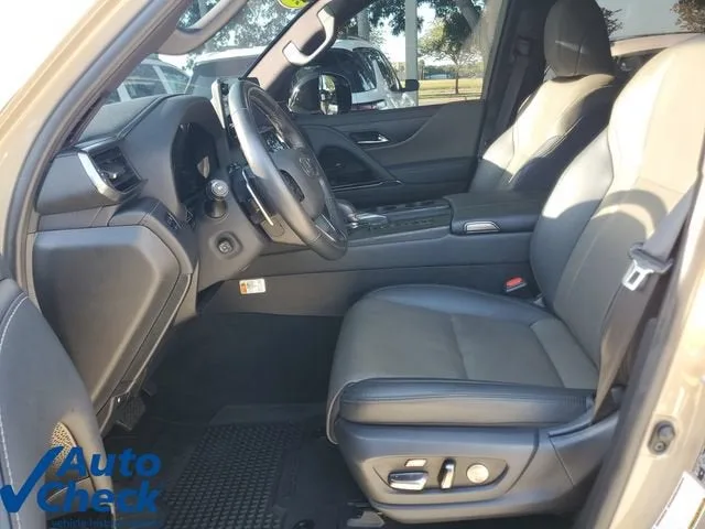 2025 Lexus LX 700h Overtrail photo 20
