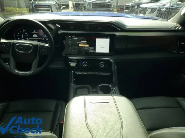 2025 GMC Sierra 2500 HD Denali photo 12