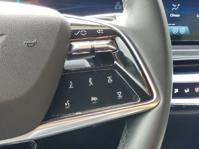 2024 Cadillac LYRIQ Tech photo 20