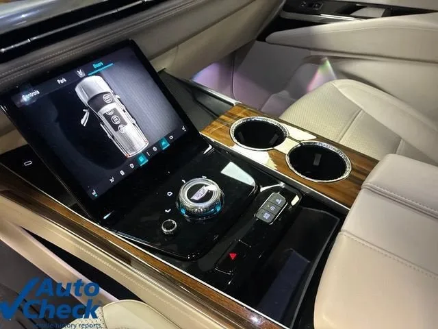 2025 Cadillac Escalade ESV Sport Platinum photo 26