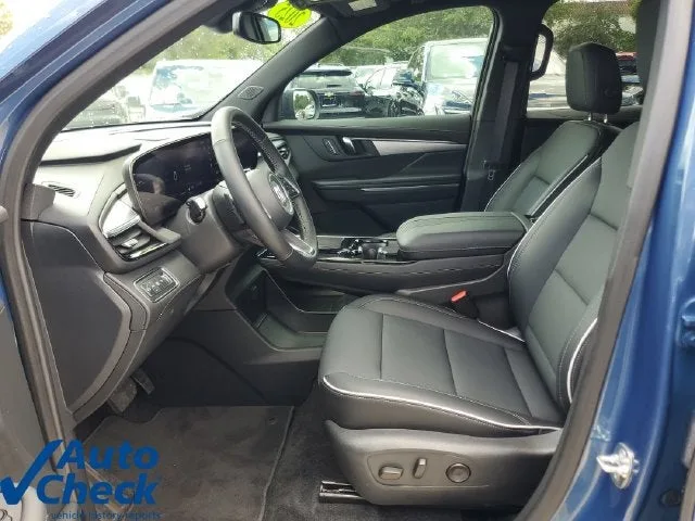2025 Buick Enclave Preferred photo 17