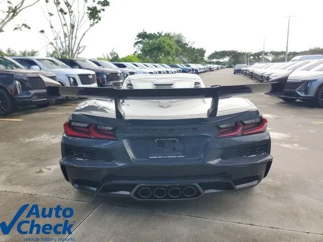 2027 Chevrolet Corvette ZR1 1LZ photo 4